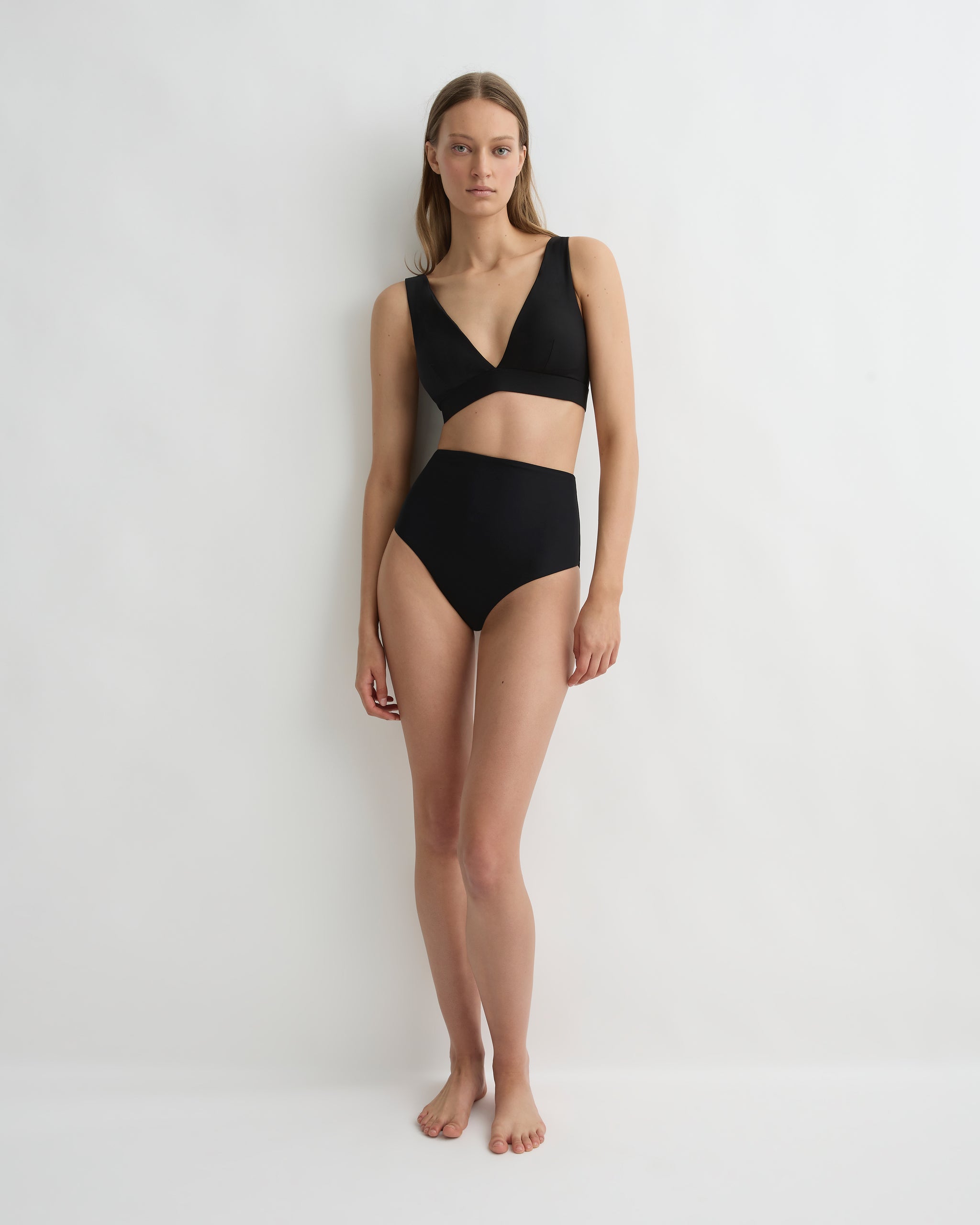 Lya Bikini Top Black – Plunge V Neckline | Bondi Born