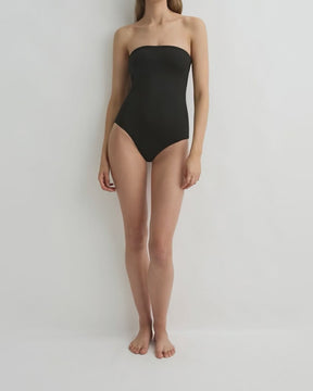 006  Alba One Piece - Black.mp4