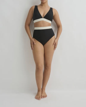 Lina Bikini Bottom - Black_turnVideo.mp4